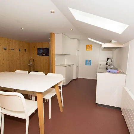 Im Zentrum Og * אדלבודן